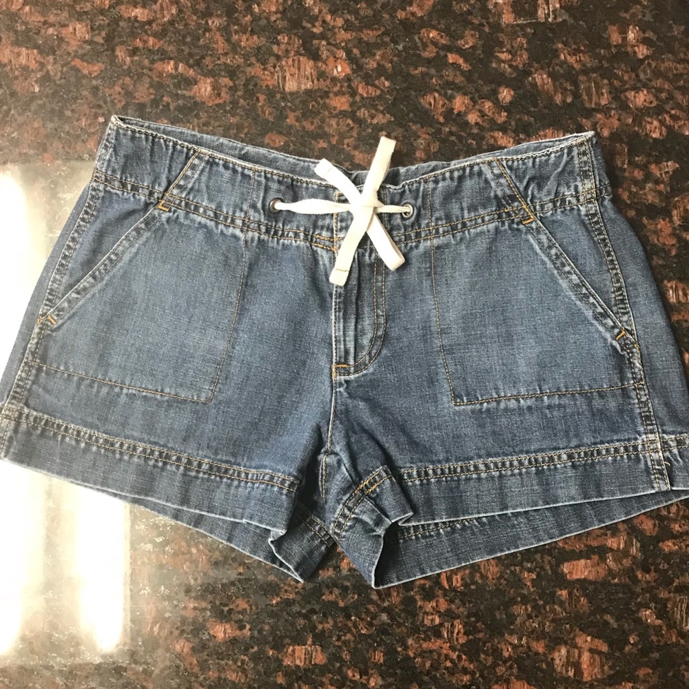 Gap shorts